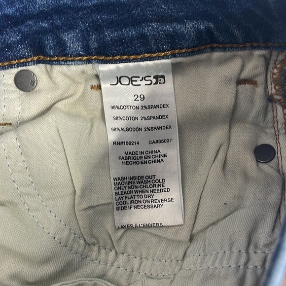 Joe's Jeans distressed Bermuda Short - Picture 9 of 9